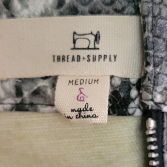 THREAD & SUPPLY Snake Skin Skirt Size Medium - Picture 6 of 8